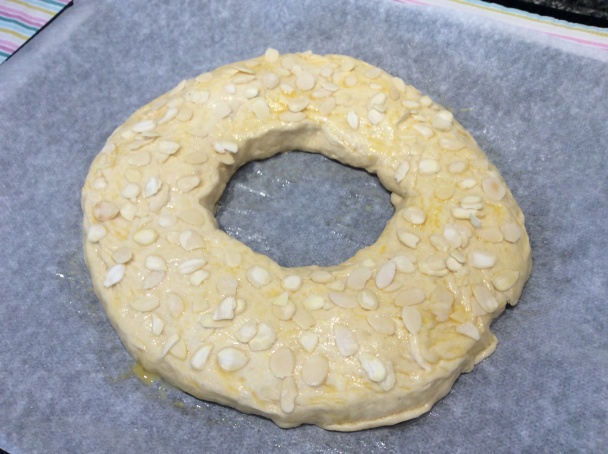 Kysnutý veniec so šľahačkou (Tortell de nata) (fotorecept) - obrázok 6