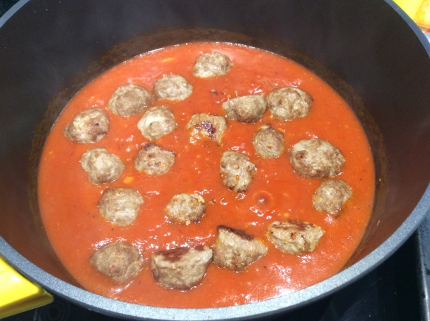 Grécke mäsové guľky - Soutzoukakia (fotorecept) - obrázok 5