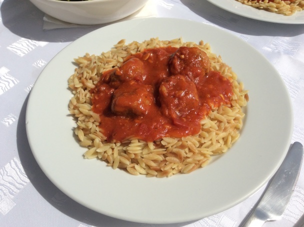 Grécke mäsové guľky - Soutzoukakia (fotorecept) - obrázok 7