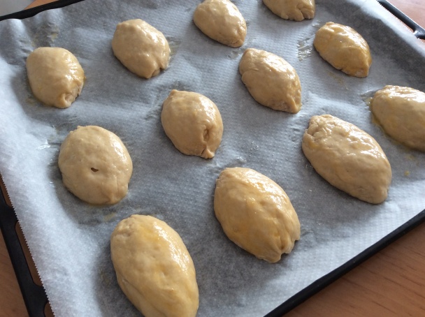 Mliečne briošky s anízom (Bollos de leche con anís) (fotorecept) - obrázok 4