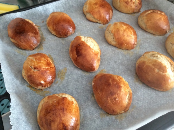 Mliečne briošky s anízom (Bollos de leche con anís) (fotorecept) - obrázok 5