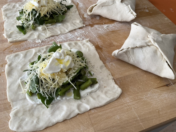 Taštičky z lístkového cesta plnené špargľou a syrom (fotorecept) - obrázok 4