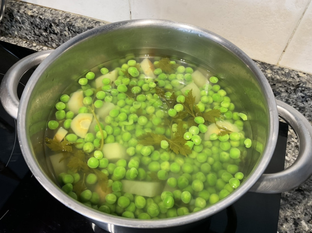 Hrášková polievka zo Stredozemia (fotorecept) - obrázok 1