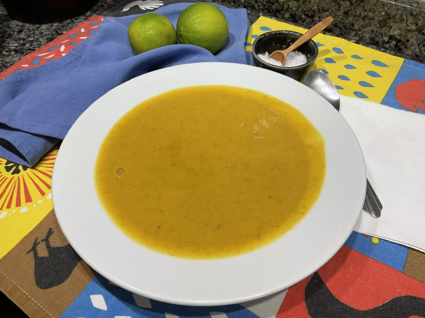 Polievka zo sladkých zemiakov s jablkom (fotorecept) - obrázok 4