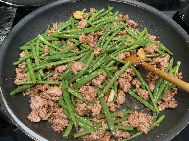 Thajské stir fry s bravčovým mäsom (fotorecept) - obrázok 3