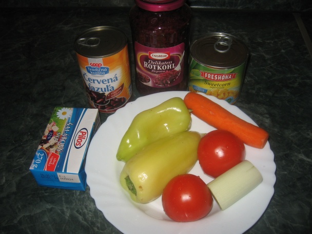 Zeleninový šalát so syrom - obrázok 1