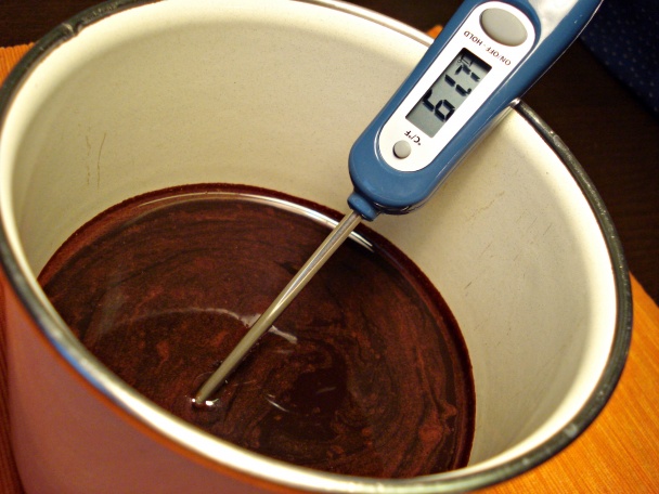 Sviatočná čokoládová torta (fotorecept) - obrázok 12