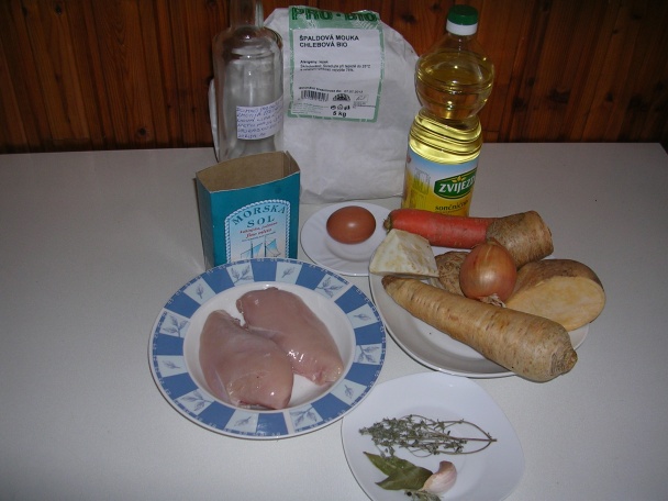 Sýta polievka z pasírovanej koreňovej zeleniny s kurčaťom a haluškami (fotorecept) - obrázok 1
