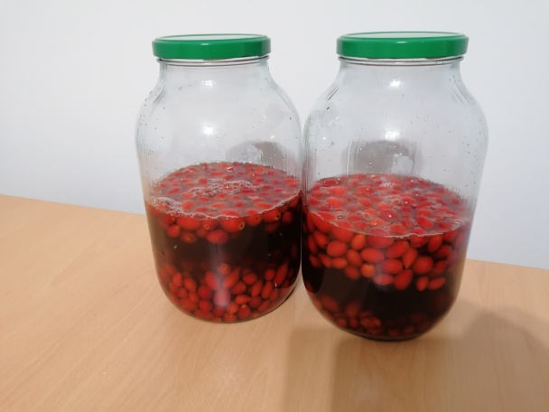 Šípkový likér (fotorecept) - obrázok 6