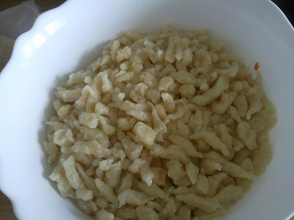 Zeleninové halušky tentokrát s tvarohom - obrázok 4