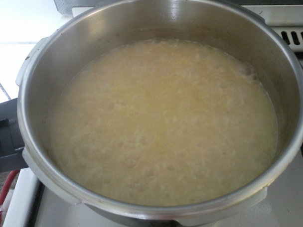 Restovaná kuracia pečeň s paradajkovým pyré - obrázok 2