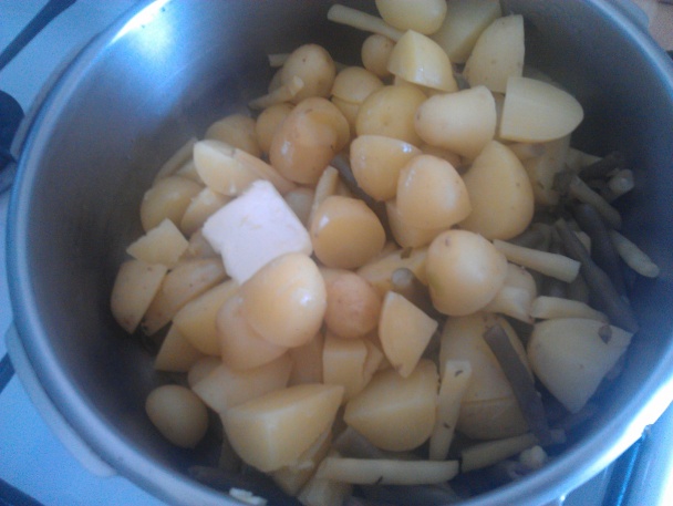 Parené zemiaky s fazuľkovými strukmi (fotorecept) - obrázok 4