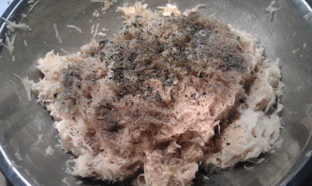 Revúcke guľky s údeným mäsom aj zapečené (fotorecept) - obrázok 1