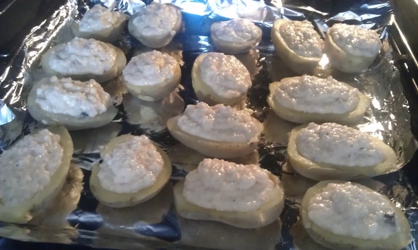 Zemiaky plnené bryndzovou plnkou zapečené (fotorecept) - obrázok 4