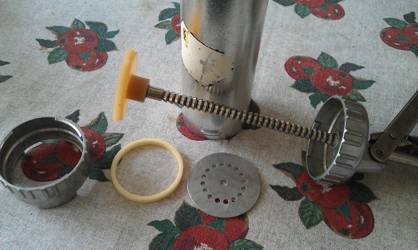 Maslové linecké sušienky robené strojčekom (fotorecept) - obrázok 5
