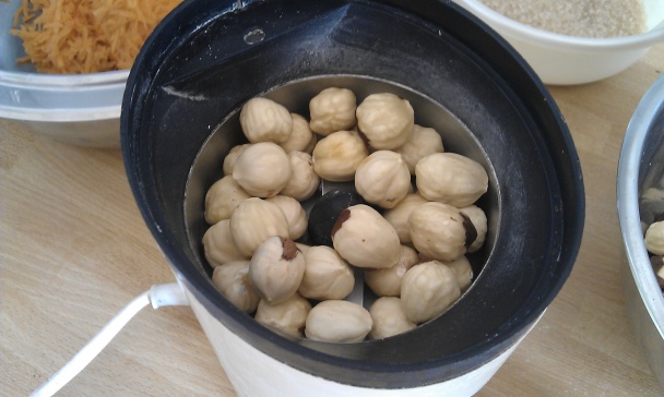 Mrkvovo-orechová torta bez múky (fotorecept) - obrázok 3