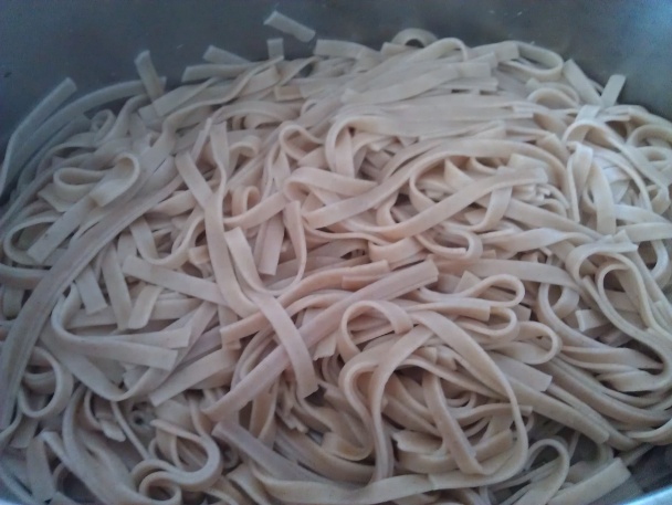 Cestoviny s redkvičkovou omáčkou - obrázok 2