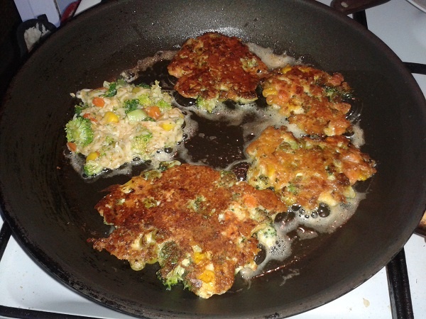 Zeleninové placky so syrom bez múky - obrázok 2