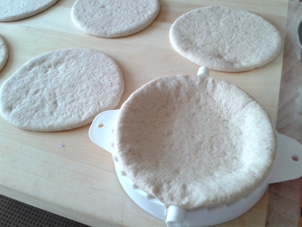 Plnené slané pečené maxi pirohy (fotorecept) - obrázok 1