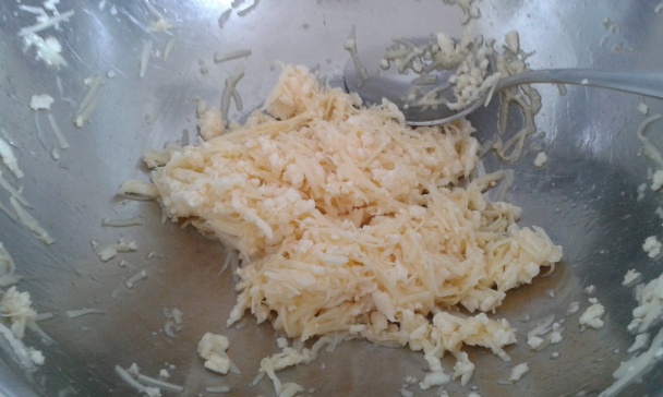 Karfiolovo-syrové placky - obrázok 1