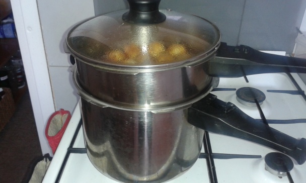 Čerešňové guľky z tvarohového cesta - obrázok 3