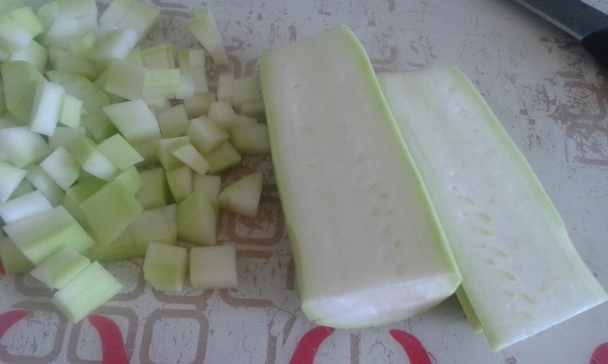 Cesnaková polievka z kalabasy - indickej uhorky (fotorecept) - obrázok 2