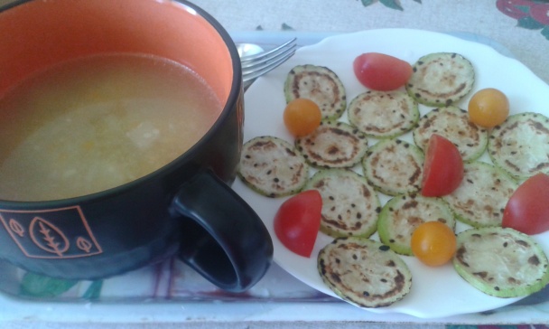 Cesnaková polievka z kalabasy - indickej uhorky (fotorecept) - obrázok 5