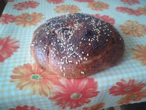 Kváskový orechový mazanec - obrázok 8