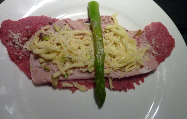 Teľacie Involtini so špargľou  - obrázok 1