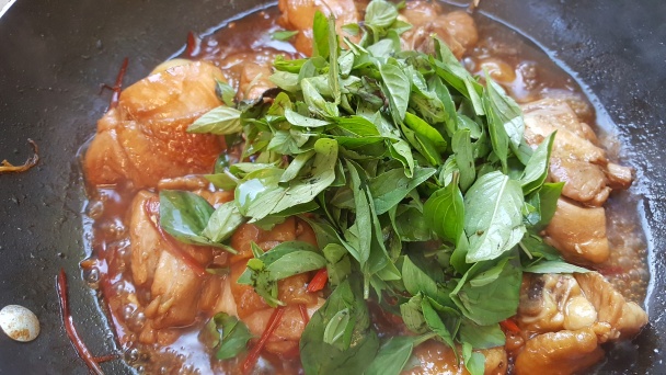 Trojhrnčekové kurča (San Bei Ji) - obrázok 6