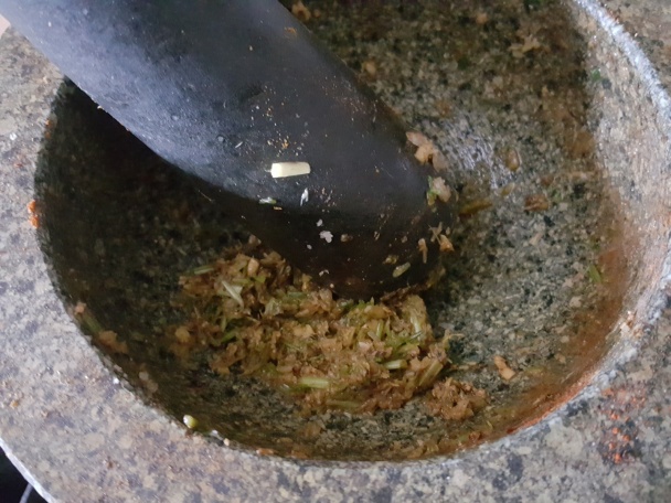 Ping Tub Gai - Grilované kuracie pečienky (fotorecept) - obrázok 1