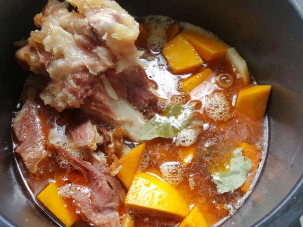 „Nezdravá“ tekvicová polievka - obrázok 2