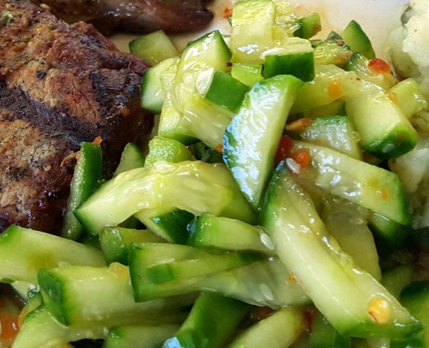 Zelená fazuľka so zemiakmi a uhorkový sambal (fotorecept) - obrázok 4