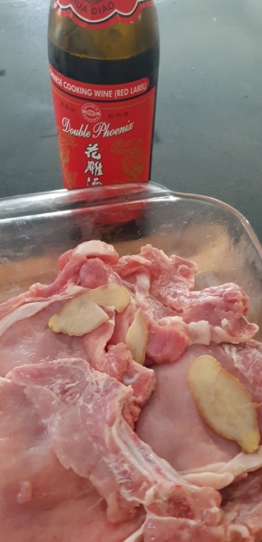 Kantonské bravčové kotlety soľ a korenie - obrázok 2