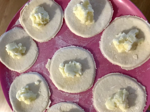 Domáce pirohy plnené zemiakmi (fotorecept) - obrázok 2