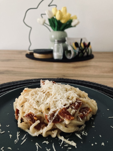 Cestoviny so sušenými paradajkami a syrom (fotorecept) - obrázok 5