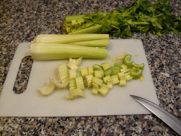 Zelerovo-zemiaková polievka - obrázok 1