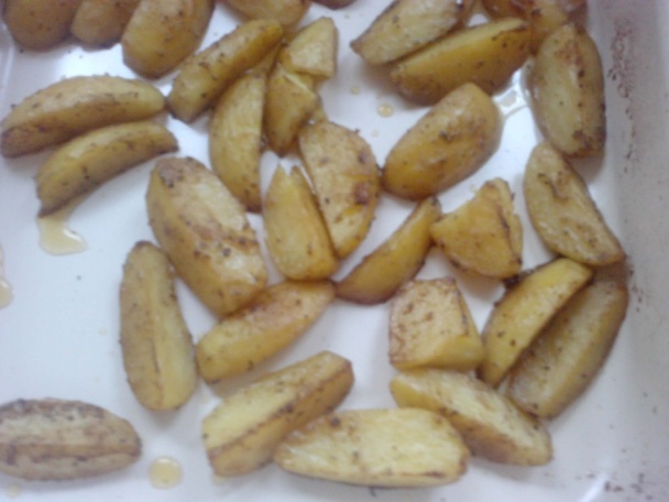 Pikantný steak s opekanými zemiakmi (fotorecept) - obrázok 4