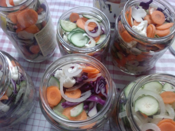 Pikantný uhorkový šalát a čalamáda (fotorecept) - obrázok 2