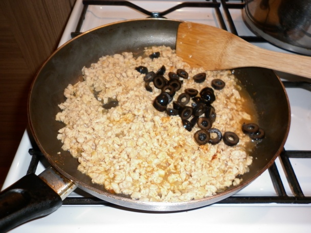 Cestoviny s pestom a sójovým mäsom - obrázok 2