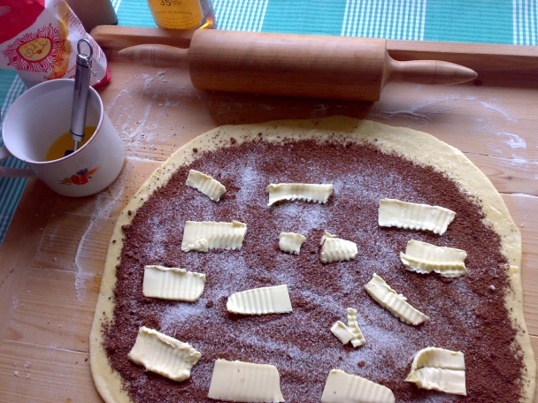 Pletenec troch chutí: orechovo-makovo-kakaový - obrázok 4