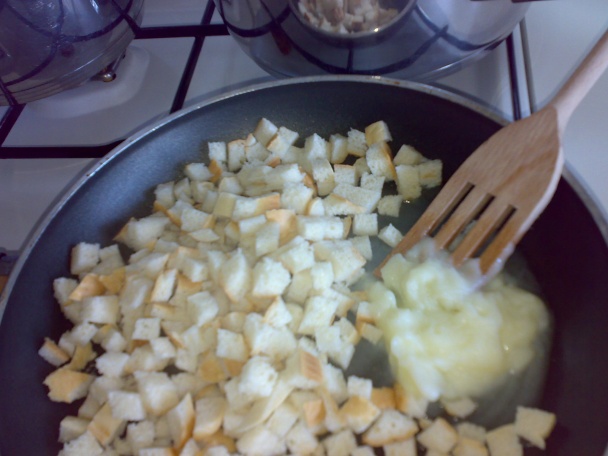 Kysnutá knedľa s rožkami (fotorecept) - obrázok 1