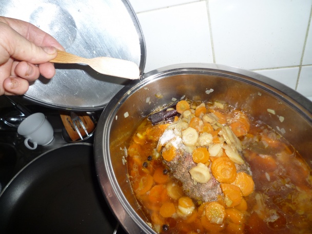 Sviečková s mäsom v kávovej marináde (fotorecept) - obrázok 11