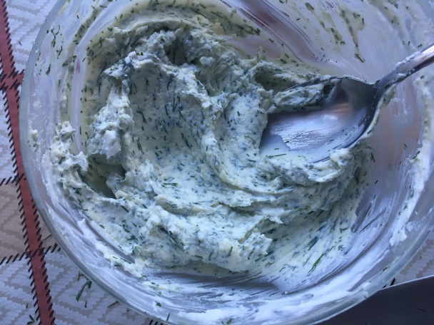 Vrtuľky s bryndzou len tak k vínečku namiesto pagáčov (fotorecept) - obrázok 2
