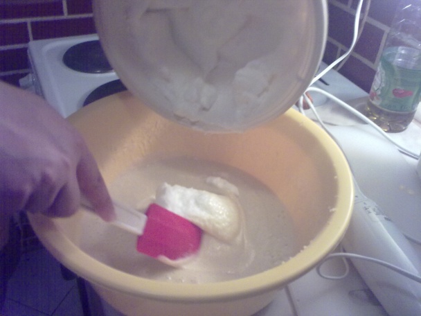 Jahodový koláč so želatínou - obrázok 4