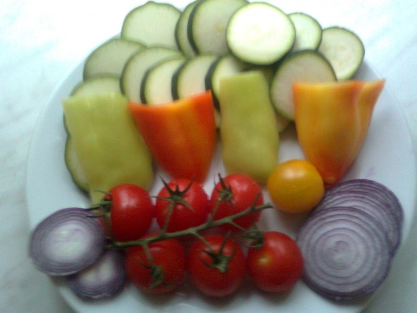 Grilovaný kozí syr s grilovanou zeleninou (fotorecept) - obrázok 1