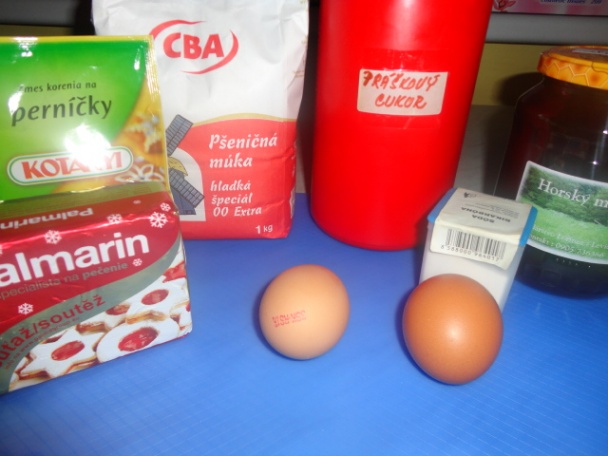 Adventný veniec-zvončeky a medovníčky (fotorecept) - obrázok 1