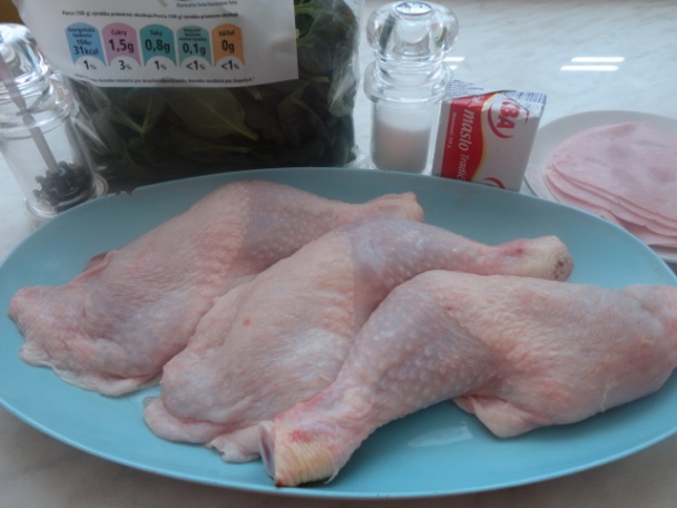 Kuracie plnené stehno so šunkovo-špenátovou rolkou (fotorecept) - obrázok 1