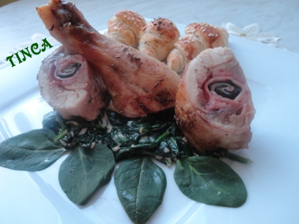 Kuracie plnené stehno so šunkovo-špenátovou rolkou (fotorecept) - obrázok 7