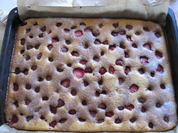 Jahodová bublanina so špaldovou múkou (fotorecept) - obrázok 6